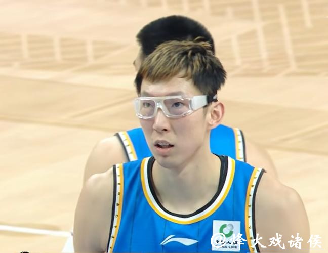 失望！2米11顶薪球员篮下空篮不中，怒砍0分 球迷：快送走