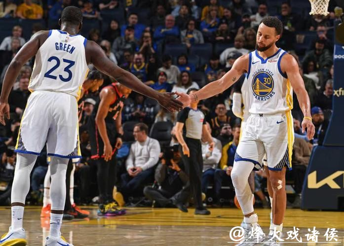 库里25分钟在场-25双眼无神！科尔提前一节放弃 勇士前景一片黯淡